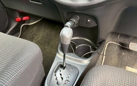 Toyota Vitz, 2017 год, 670 000 рублей, 12 фотография