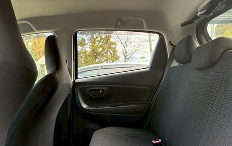 Toyota Vitz, 2017 год, 670 000 рублей, 23 фотография