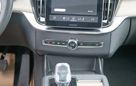 Volvo XC90 II рестайлинг, 2026 год, 10 000 000 рублей, 19 фотография