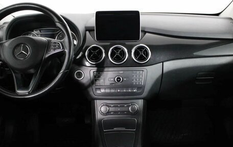 Mercedes-Benz B-Класс, 2015 год, 1 615 000 рублей, 11 фотография