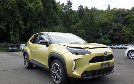 Toyota Yaris Cross, 2022 год, 1 625 000 рублей, 3 фотография