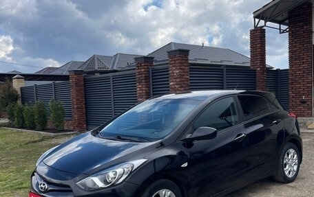 Hyundai i30 II рестайлинг, 2014 год, 875 000 рублей, 1 фотография