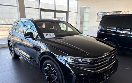 Volkswagen Touareg III, 2025 год, 14 200 000 рублей, 1 фотография