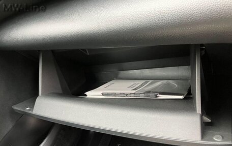 Toyota Yaris Cross, 2022 год, 1 625 000 рублей, 16 фотография