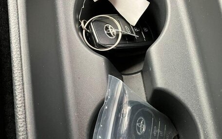 Toyota Yaris Cross, 2022 год, 1 625 000 рублей, 17 фотография