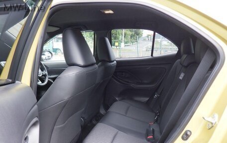 Toyota Yaris Cross, 2022 год, 1 625 000 рублей, 21 фотография