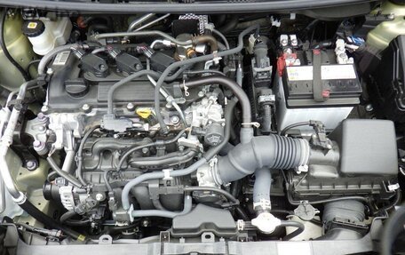 Toyota Yaris Cross, 2022 год, 1 625 000 рублей, 27 фотография