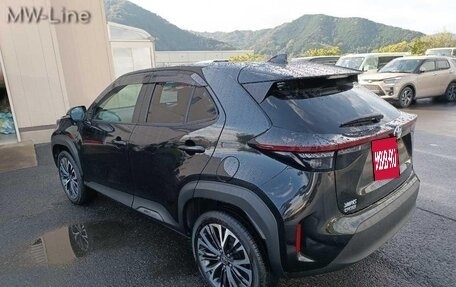 Toyota Yaris Cross, 2022 год, 1 725 000 рублей, 10 фотография