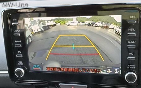 Toyota Yaris Cross, 2022 год, 1 725 000 рублей, 19 фотография