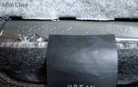 Toyota Yaris Cross, 2022 год, 1 725 000 рублей, 30 фотография