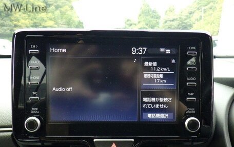 Toyota Yaris Cross, 2022 год, 1 800 000 рублей, 14 фотография