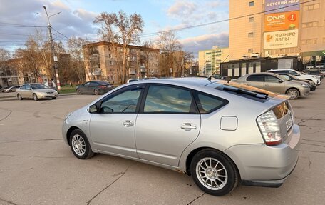 Toyota Prius, 2008 год, 600 000 рублей, 3 фотография