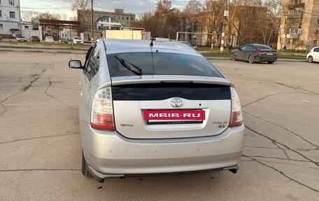 Toyota Prius, 2008 год, 600 000 рублей, 4 фотография