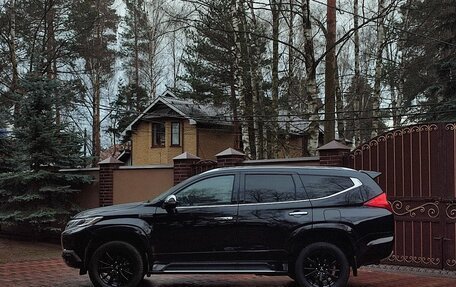 Mitsubishi Pajero Sport III рестайлинг, 2019 год, 3 750 000 рублей, 3 фотография