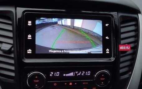 Mitsubishi Pajero Sport III рестайлинг, 2019 год, 3 750 000 рублей, 11 фотография