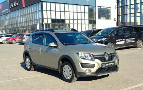 Renault Sandero II рестайлинг, 2017 год, 925 000 рублей, 3 фотография