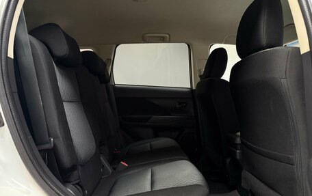 Mitsubishi Outlander III рестайлинг 3, 2013 год, 1 399 000 рублей, 18 фотография