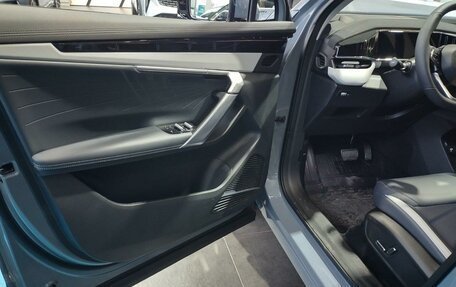 Geely Atlas, 2025 год, 3 449 990 рублей, 12 фотография