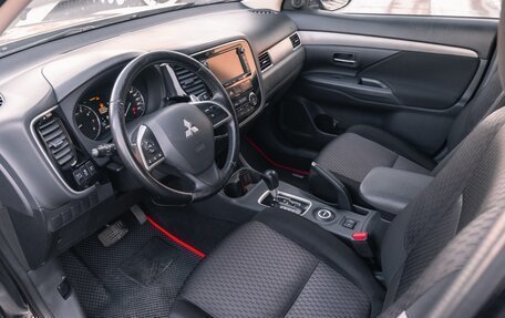 Mitsubishi Outlander III рестайлинг 3, 2012 год, 1 250 000 рублей, 8 фотография