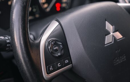 Mitsubishi Outlander III рестайлинг 3, 2012 год, 1 250 000 рублей, 12 фотография