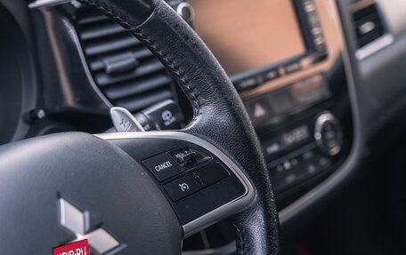 Mitsubishi Outlander III рестайлинг 3, 2012 год, 1 250 000 рублей, 13 фотография