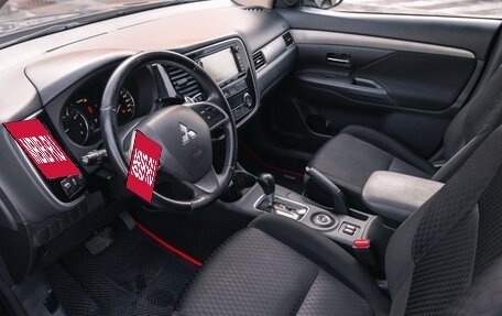 Mitsubishi Outlander III рестайлинг 3, 2012 год, 1 250 000 рублей, 18 фотография