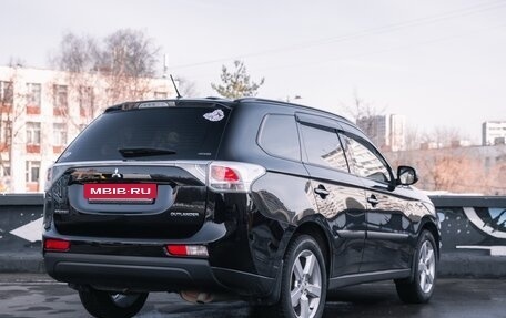 Mitsubishi Outlander III рестайлинг 3, 2012 год, 1 250 000 рублей, 28 фотография