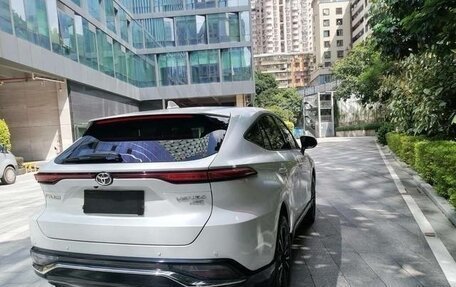 Toyota Venza, 2022 год, 4 200 000 рублей, 5 фотография
