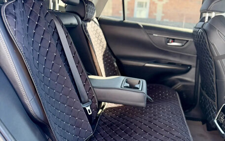 Toyota Venza, 2022 год, 4 200 000 рублей, 10 фотография