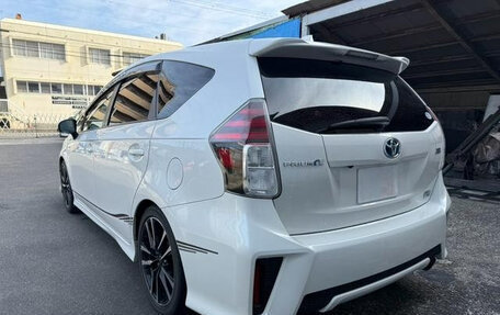 Toyota Prius Alpha I (ZVW40/41), 2021 год, 1 490 000 рублей, 4 фотография