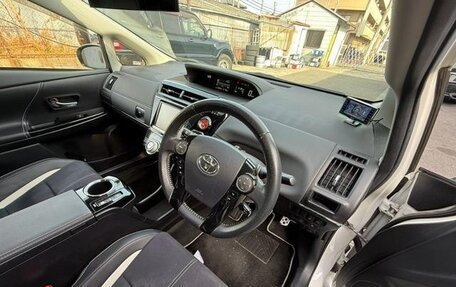 Toyota Prius Alpha I (ZVW40/41), 2021 год, 1 490 000 рублей, 11 фотография