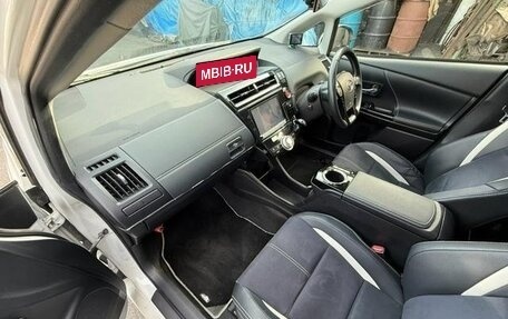 Toyota Prius Alpha I (ZVW40/41), 2021 год, 1 490 000 рублей, 13 фотография