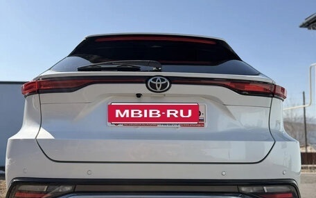 Toyota Venza, 2022 год, 4 200 000 рублей, 17 фотография
