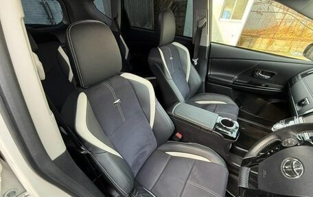 Toyota Prius Alpha I (ZVW40/41), 2021 год, 1 490 000 рублей, 14 фотография