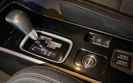 Mitsubishi Outlander III рестайлинг 3, 2019 год, 2 400 000 рублей, 12 фотография