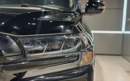 Toyota Land Cruiser 200, 2010 год, 3 100 000 рублей, 8 фотография