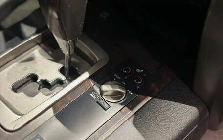 Toyota Land Cruiser 200, 2010 год, 3 100 000 рублей, 19 фотография