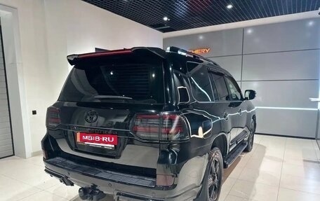 Toyota Land Cruiser 200, 2010 год, 3 100 000 рублей, 23 фотография