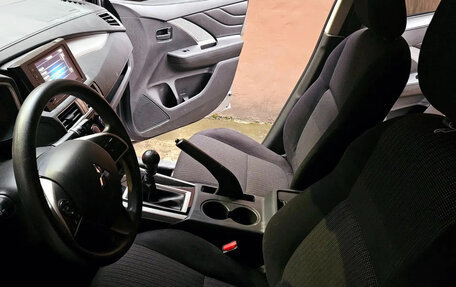 Mitsubishi Xpander, 2026 год, 1 980 000 рублей, 3 фотография