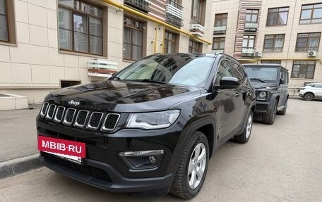 Jeep Compass II, 2020 год, 2 400 000 рублей, 2 фотография