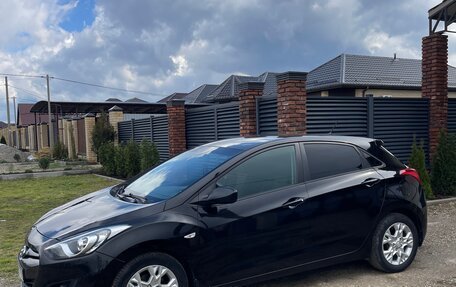 Hyundai i30 II рестайлинг, 2014 год, 875 000 рублей, 2 фотография