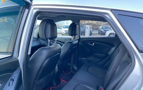 Hyundai ix35 I рестайлинг, 2011 год, 1 070 000 рублей, 13 фотография