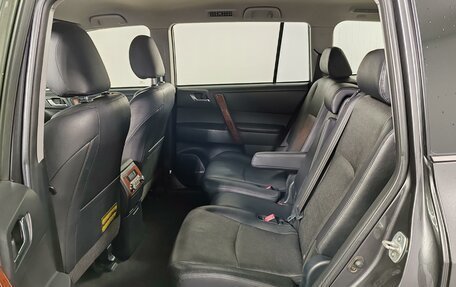 Toyota Highlander III, 2012 год, 2 149 000 рублей, 12 фотография