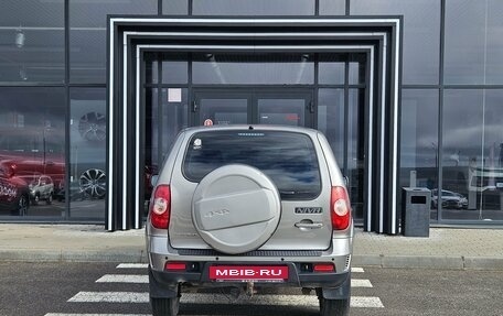 Chevrolet Niva I рестайлинг, 2018 год, 687 000 рублей, 5 фотография