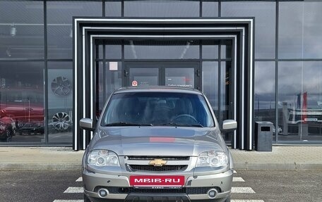 Chevrolet Niva I рестайлинг, 2018 год, 687 000 рублей, 2 фотография