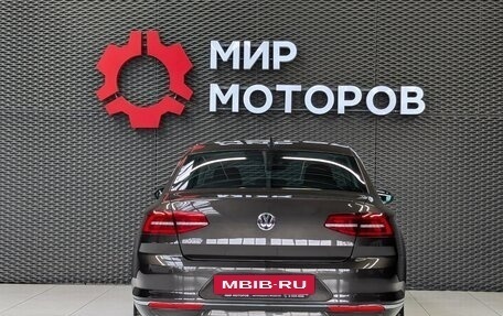 Volkswagen Passat B8 рестайлинг, 2017 год, 1 999 000 рублей, 8 фотография