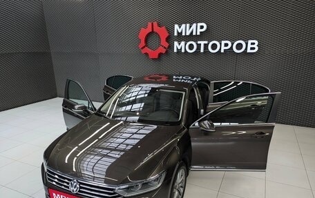 Volkswagen Passat B8 рестайлинг, 2017 год, 1 999 000 рублей, 4 фотография
