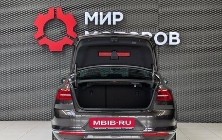 Volkswagen Passat B8 рестайлинг, 2017 год, 1 999 000 рублей, 11 фотография