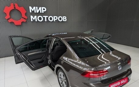 Volkswagen Passat B8 рестайлинг, 2017 год, 1 999 000 рублей, 12 фотография