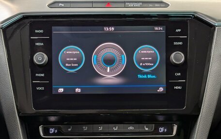 Volkswagen Passat B8 рестайлинг, 2017 год, 1 999 000 рублей, 24 фотография